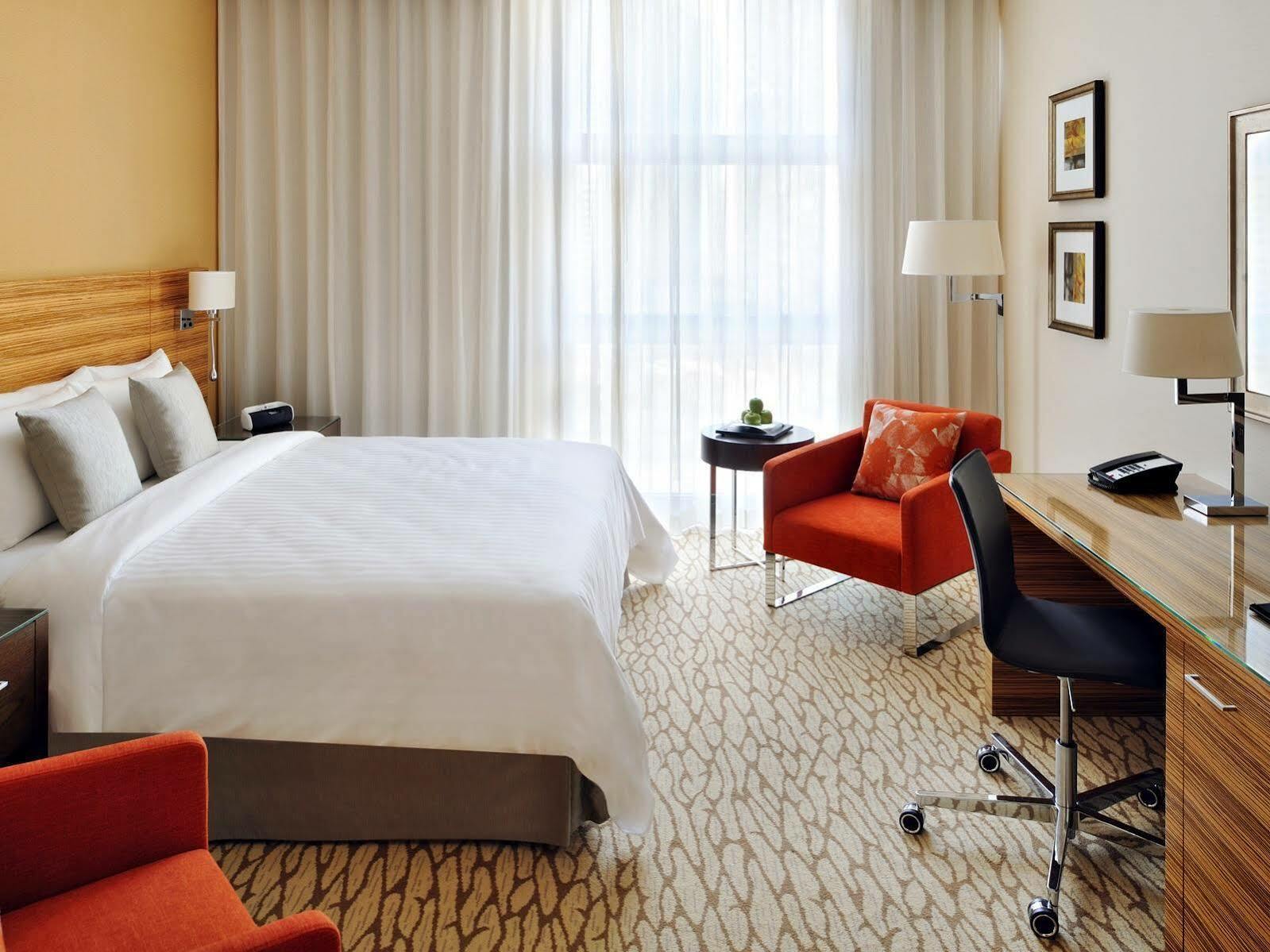 Courtyard By Marriott World Trade Center, 4*